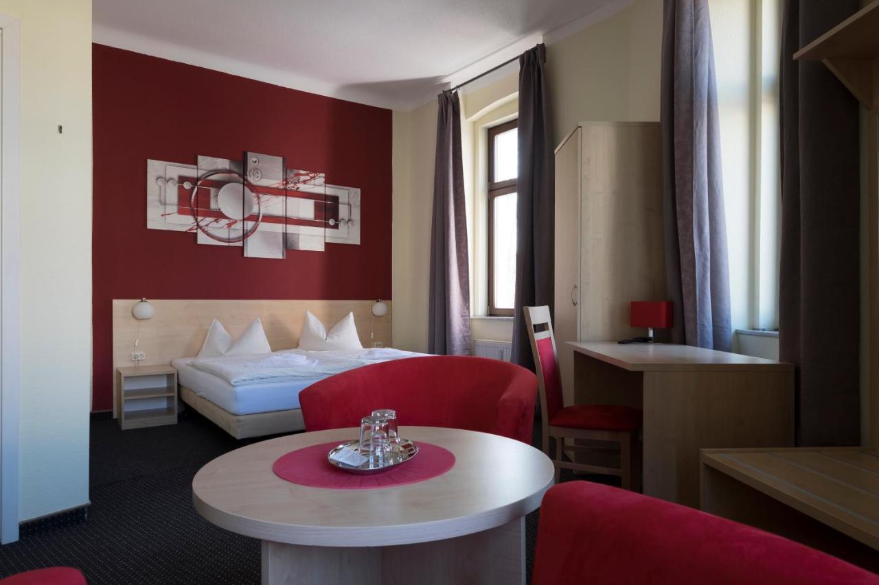 Gaestehaus Lisakowski Pension Am Brautwiesenpark Görlitz Exteriér fotografie